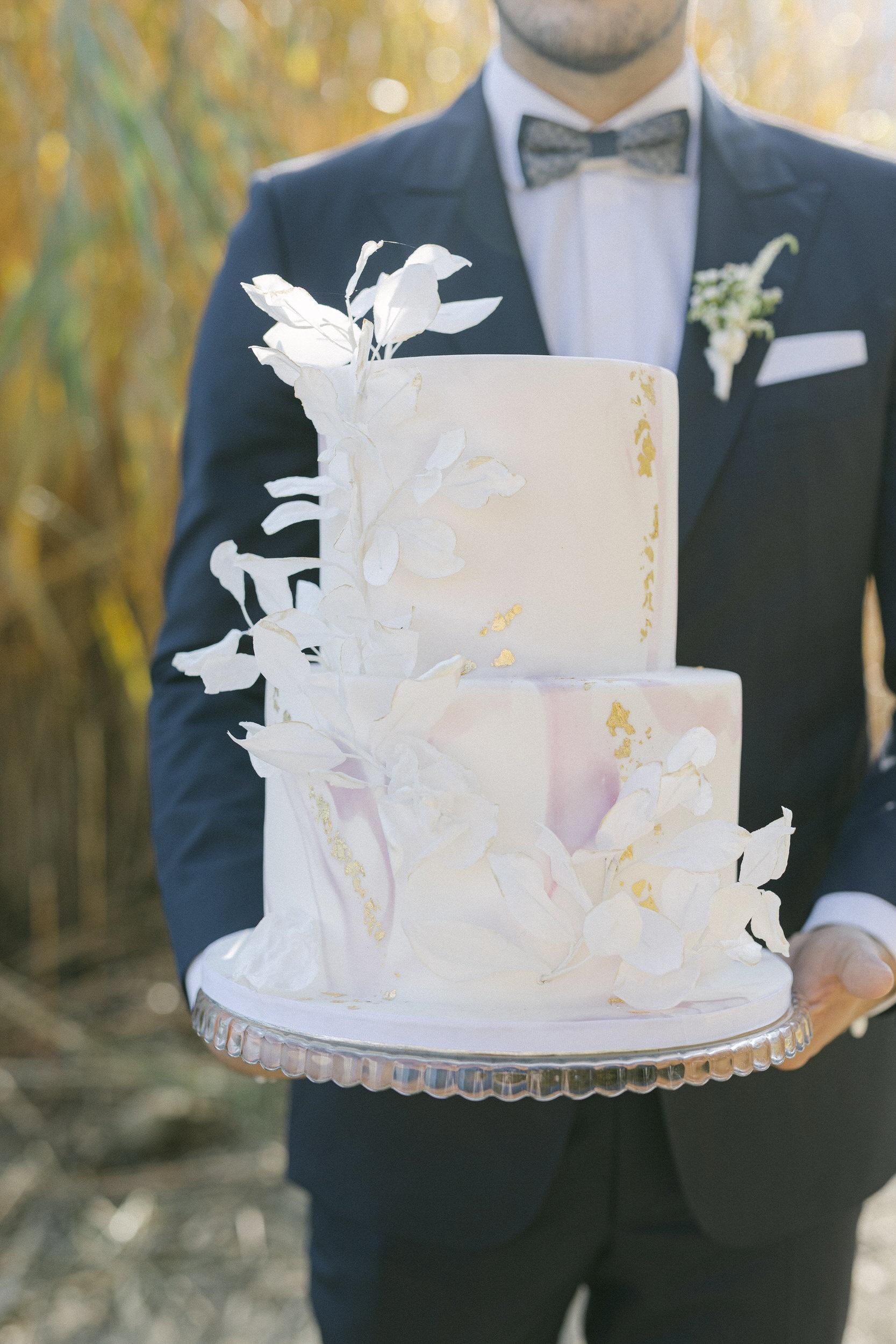 Romantic Wedding Cake Decoration Greece